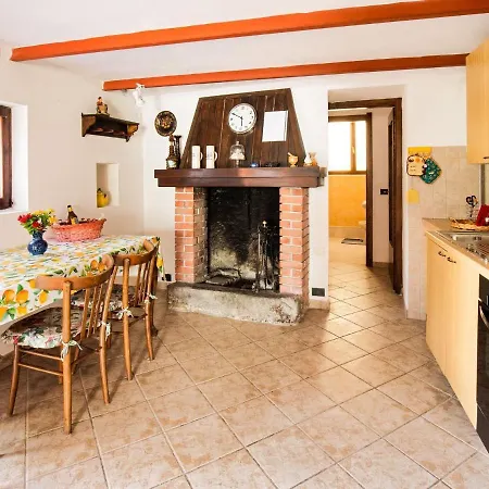 Apartment Belvilla By Oyo Fienile Regoli Quattro *